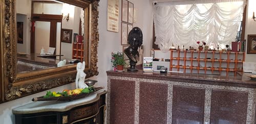 Hotel Michelangelo, Reception