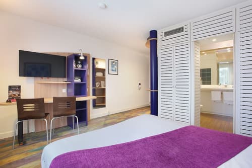 Suite - Home Orleans Saran, Room