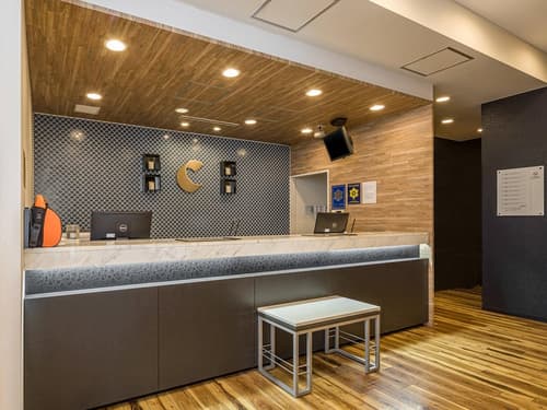 Comfort Hotel Tokyo Kanda, Lobby