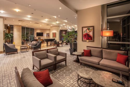 Charisma De Luxe Hotel
