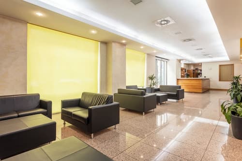 Crisol Europa, Lobby sitting area