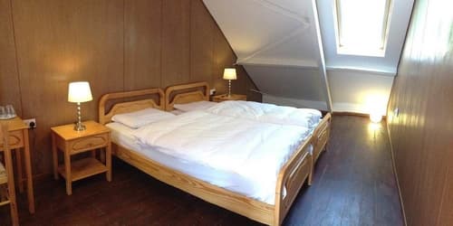 New Helvetia Hotel, Room