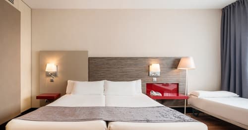 Hotel ILUNION Barcelona, Room