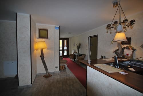 Chalet Edelweiss, Reception