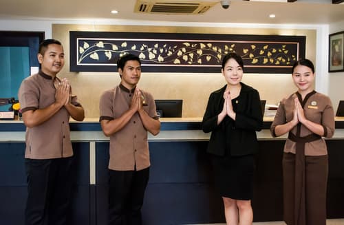 Tara Angkor Hotel, Reception