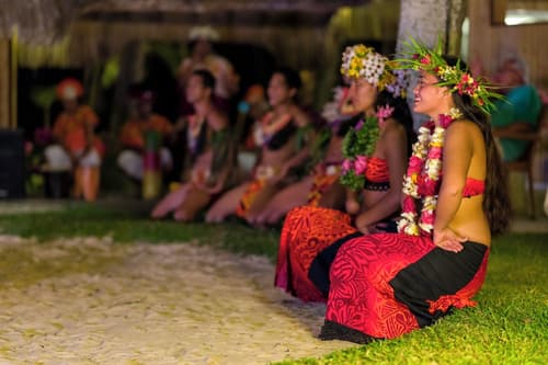 InterContinental Bora Bora Le Moana Resort by IHG, Theater show