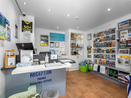 Blue Pacific Quality Apartments, Reception