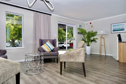 Simon's Town Quayside Hotel, Lobby sitting area