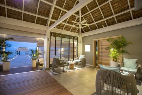 The Bay Club at Anahita