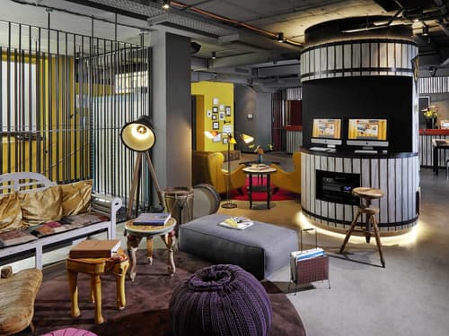 25hours Hotel Vienna at MuseumsQuartier, Lobby sitting area