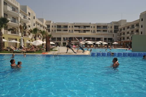 Capital Coast Resort & Spa, Pool