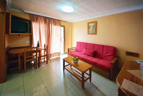 Skyview Hotel by LIVVO, Room