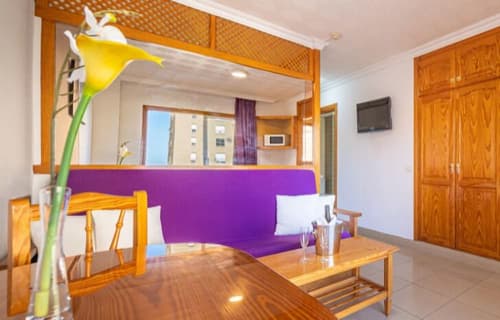 Skyview Hotel by LIVVO