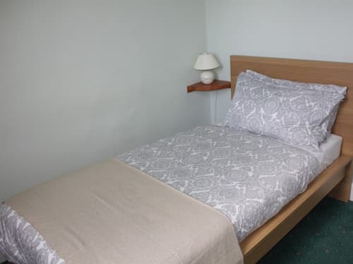 Airdenair Guest House, Room