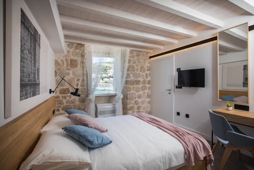 Bova Luxury Rooms