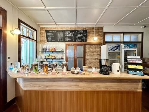 Dinsomon, Breakfast buffet