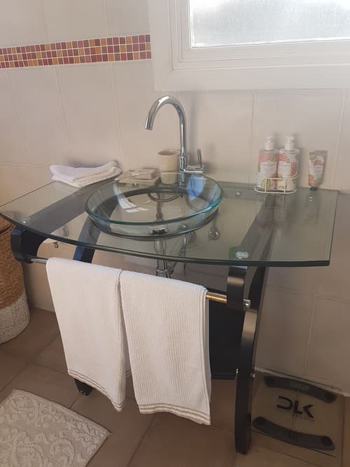 Maison Jacaranda, Bathroom sink