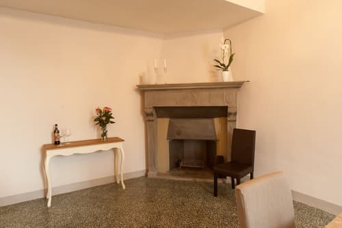 La Porta del Paradiso, Lobby