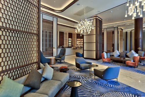 Hilton Da Nang, Lobby sitting area