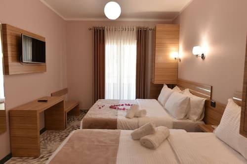 Hotel Pandora Residence, Room