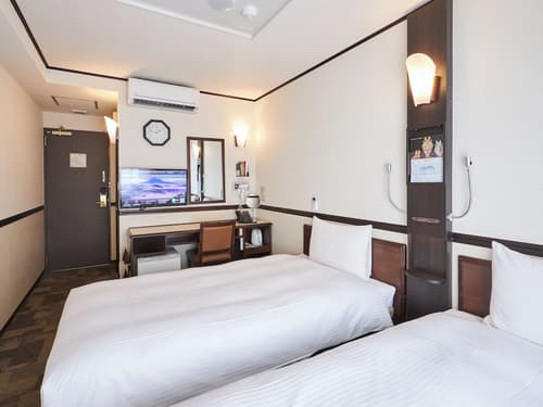 Toyoko Inn Osaka Hommachi No.2, Room