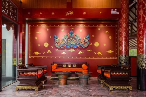 Maikhao Palm Beach Resort, Lobby sitting area