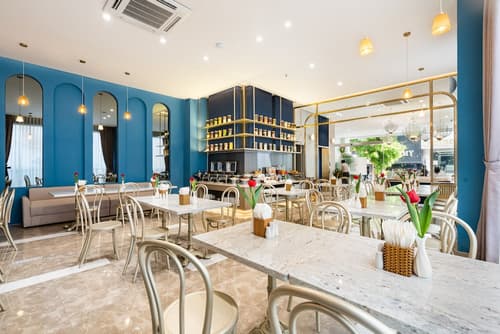 Jovia Hotel