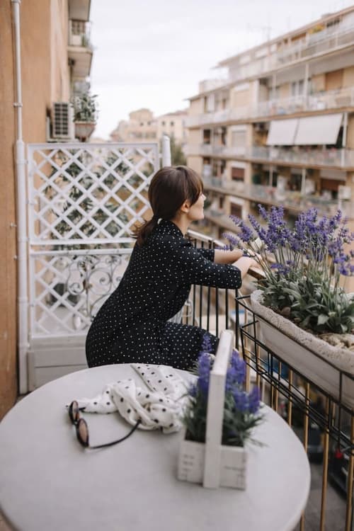 RomAntic Dreams, Exterior