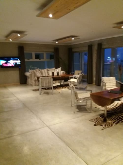 Hotel A La Mer, Lobby lounge