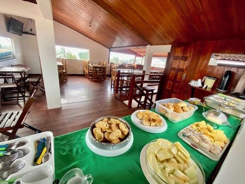 Piratas Do Morro Pousada - Hostel