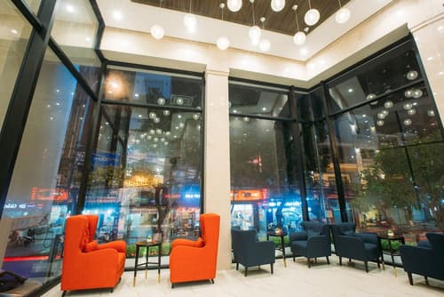 Central Hotel & Spa, Lobby sitting area