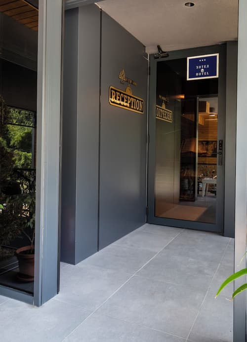 View Inn Boutique Hotel, Interior entrance