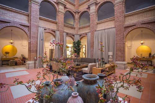 Parador de Lleida, Primary image