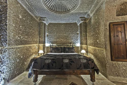 Antique Terrace Suites