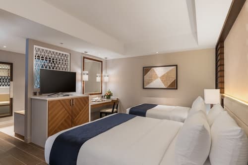 Henann Crystal Sands Resort