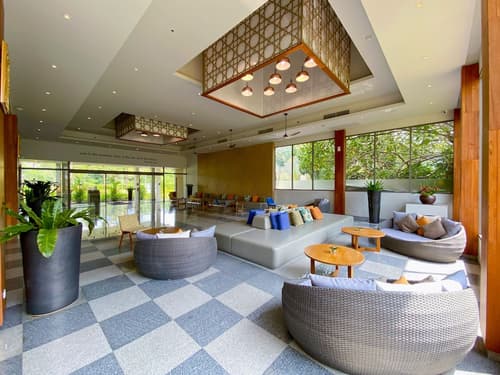 X10 Khaolak, Lobby sitting area