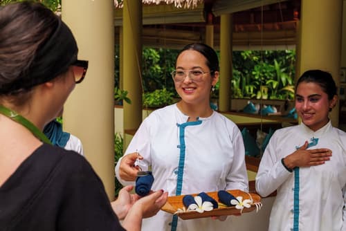 Reethi Faru Resort, Reception