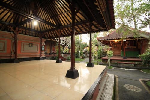 Omah D'Taman Hotel by EPS, Interior entrance