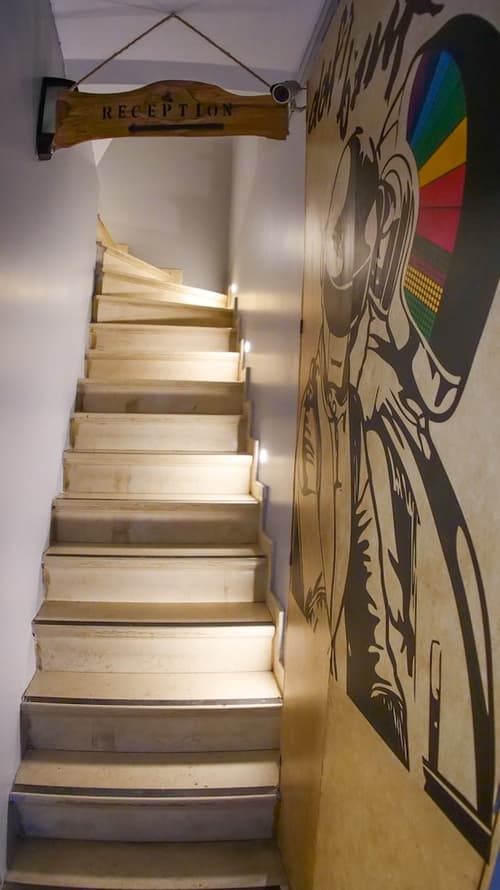 Stay Inn Taksim Hostel, Interior entrance