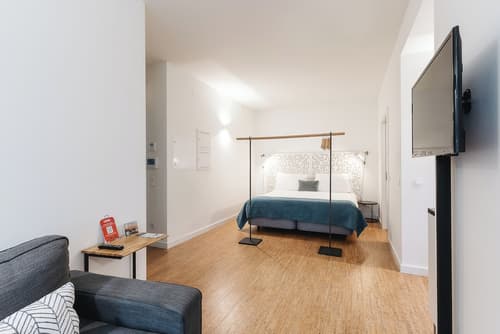 Galerias Nightlife Fashion Flats by Feel Porto