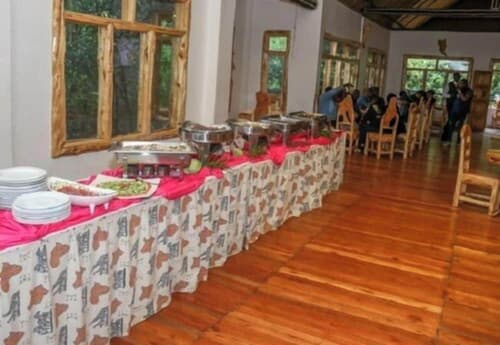 Dove Nest Lodge, Restaurant