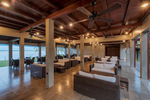 Regenta Arie Lagoon Negombo, Lobby lounge