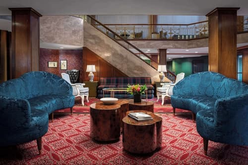 Graduate by Hilton Providence, Lobby