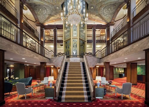 Graduate by Hilton Providence, Lobby