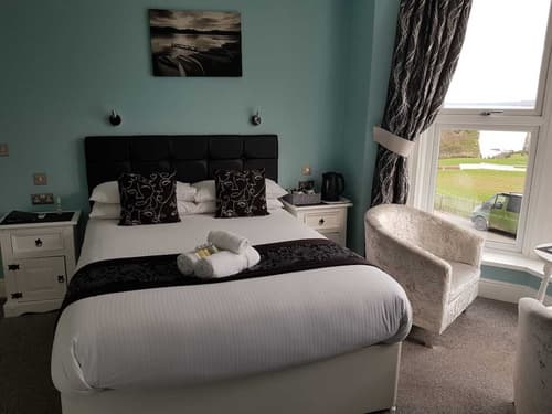 OYO Minerva Guesthouse, Room