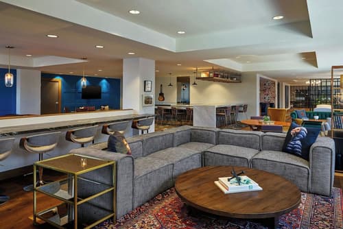 Renaissance Saint Elm Dallas Downtown Hotel, Lobby lounge