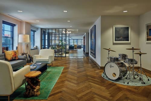 Renaissance Saint Elm Dallas Downtown Hotel, Lobby lounge