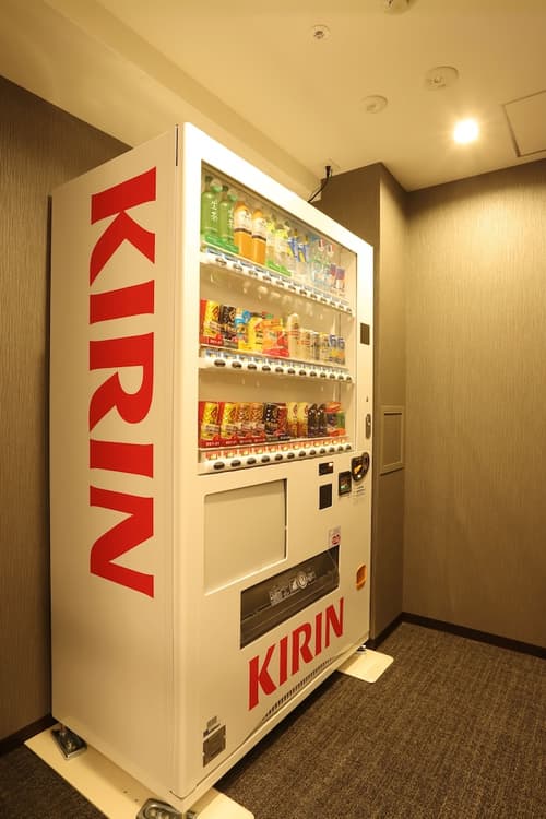 Smile Hotel Premium Osaka Hommachi, Vending machine