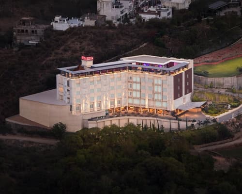 juSTa Luxe Sajjangarh Resort & Spa, Udaipur, Front of property