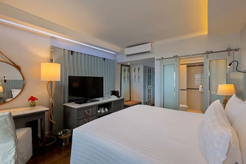 The Boathouse Phuket, Room